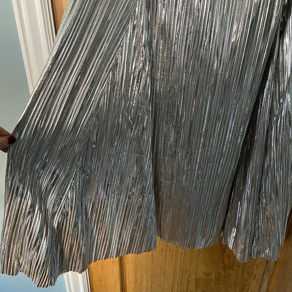 Anthropologie | Metallic Pleated Midi Skirt | Silver, size 12 - Picture 9 of 11